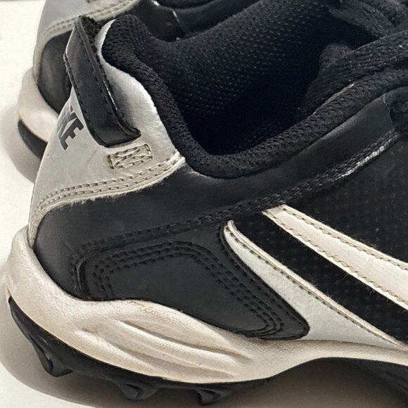 Nike Youth Black White Football Cleats Land Shark Athletic Shoes 4Y - Picture 7 of 16